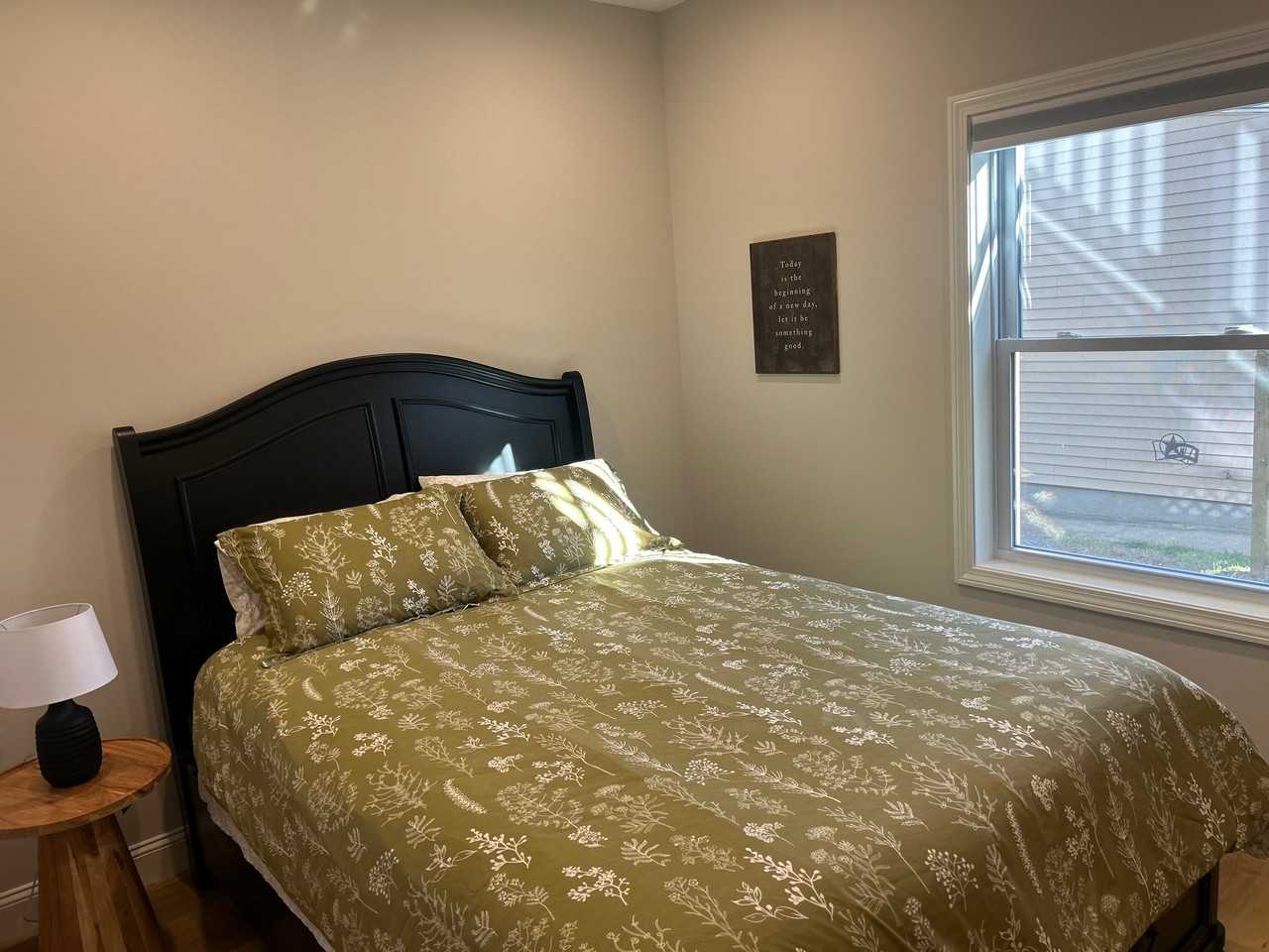 139 Elm St - Photo 4 of 10