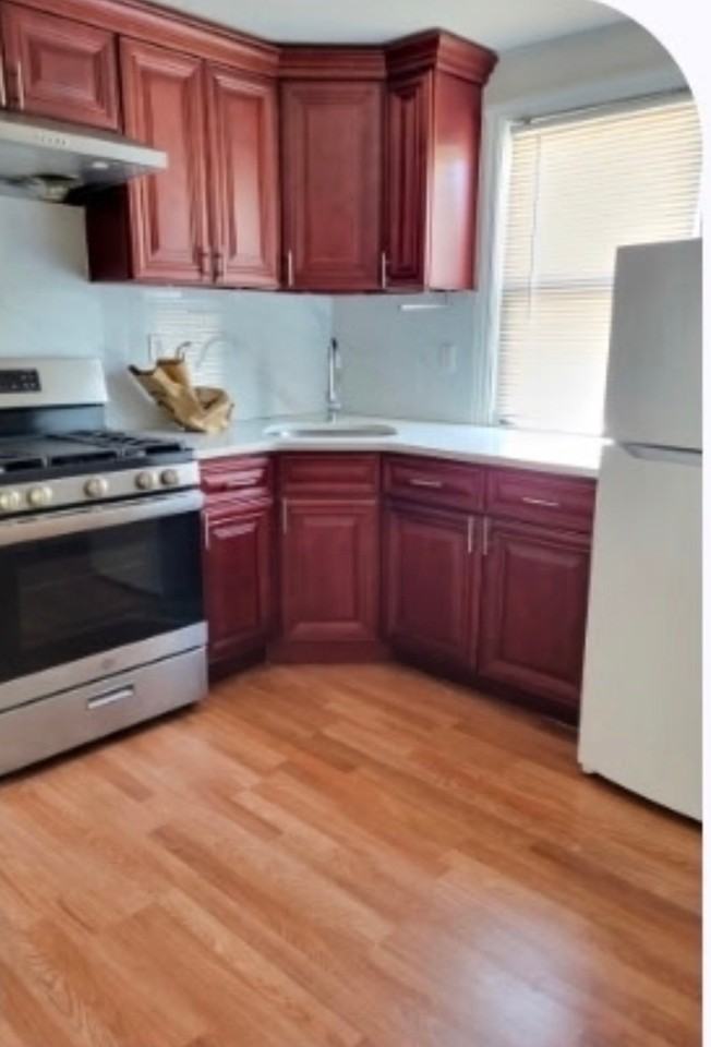 189th Street And 43rd Avenue #2ndFL - Photo 3 of 6