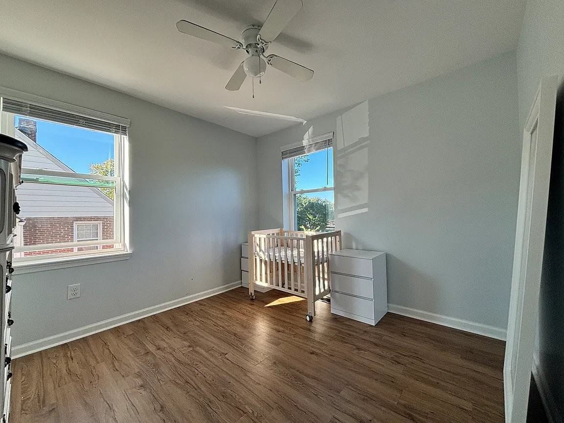 6004 34th Ave - Photo 4 of 5