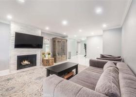 featured image of 635 E Elmwood Ave #106