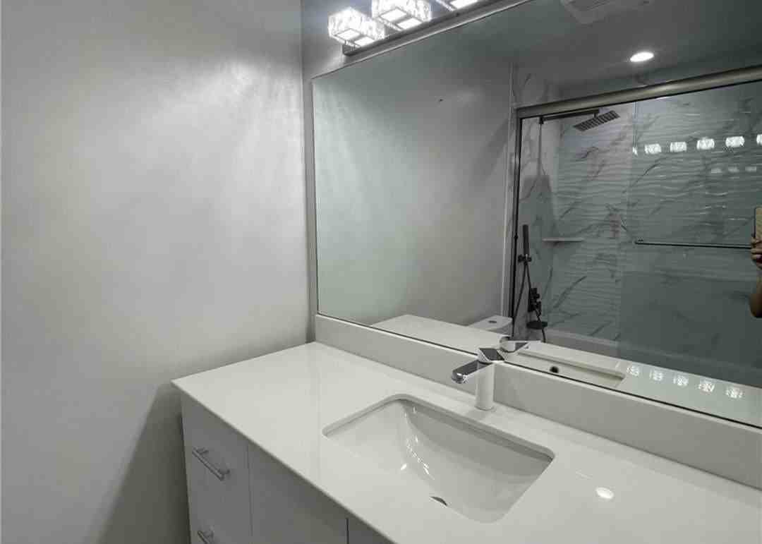 635 E Elmwood Ave #106 - Photo 7 of 14