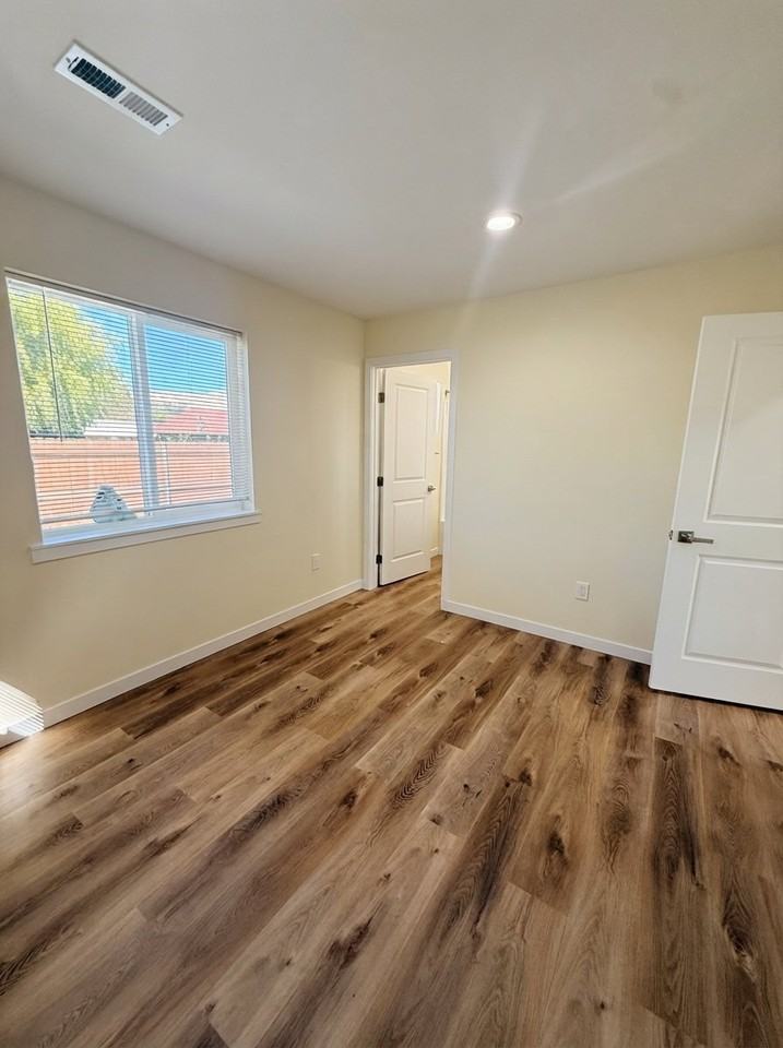 414 N 7th St #2 - Photo 2 of 10