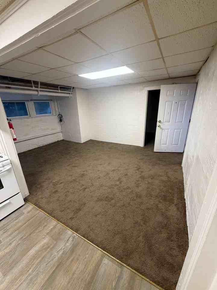 423 Washington St #4 - Photo 2 of 5