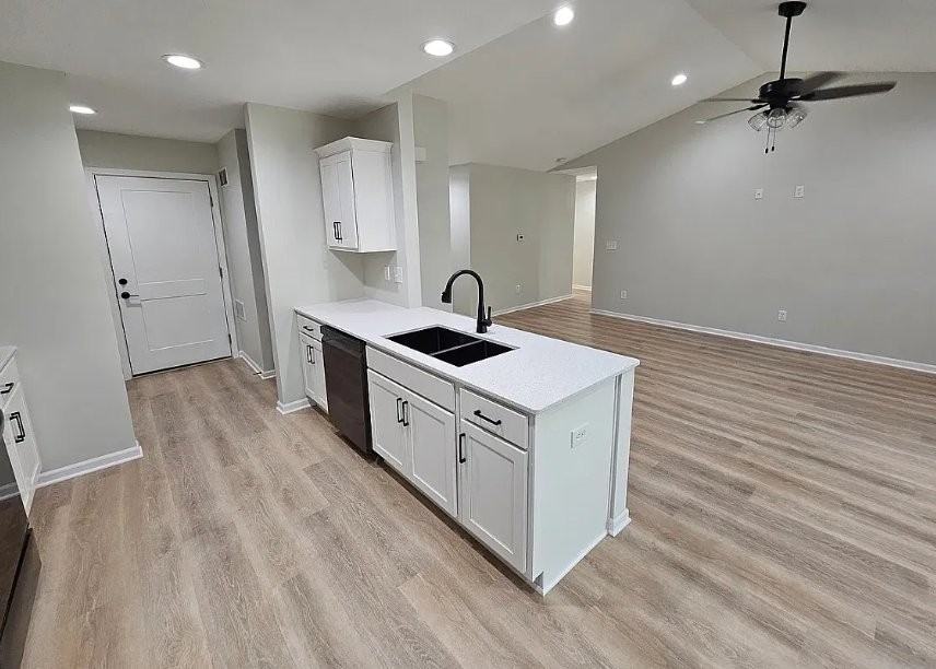 923 N 90th St - Photo 2 of 5