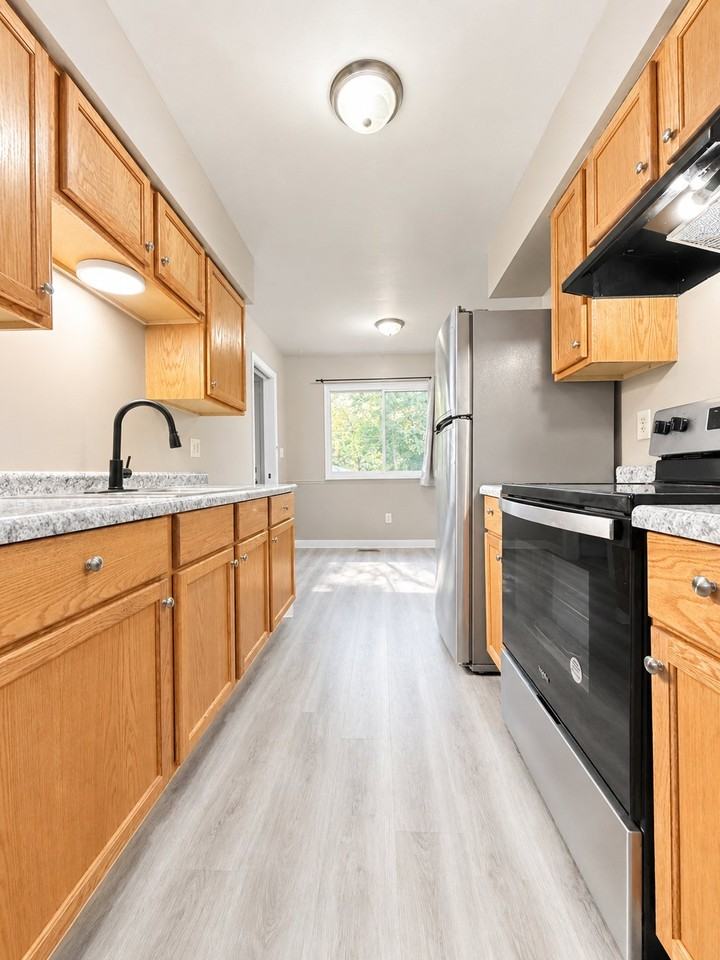 4107 Burchfield Dr - Photo 4 of 11