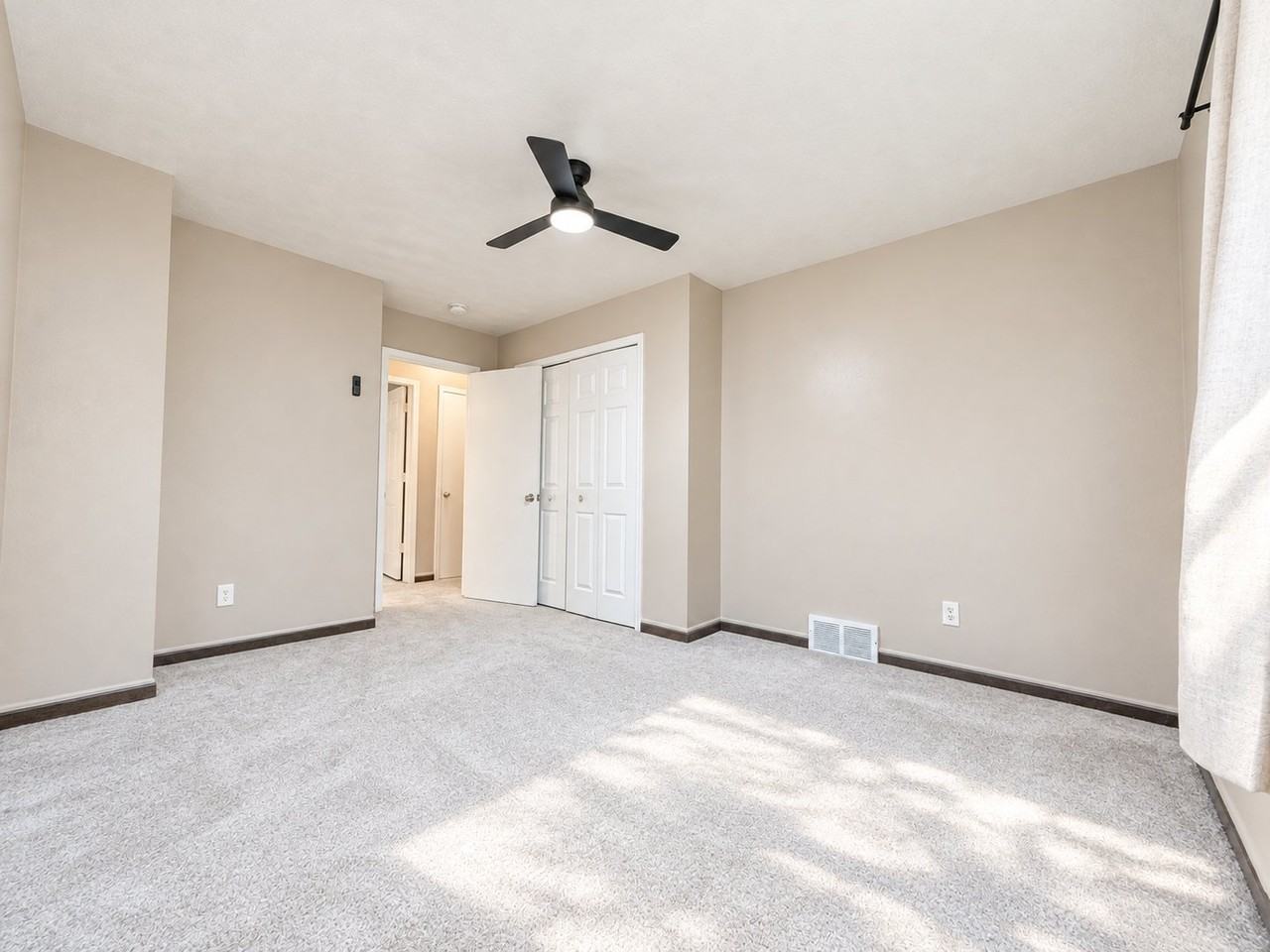 4107 Burchfield Dr - Photo 7 of 11