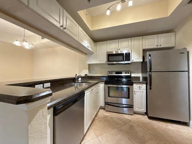 2806 Veronia Dr - Photo 3 of 8