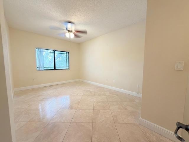 2806 Veronia Dr - Photo 4 of 8