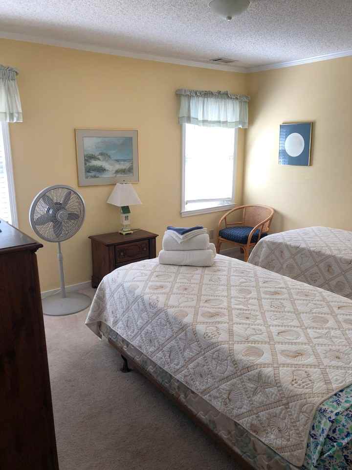 104G Sunset Dr - Photo 3 of 21