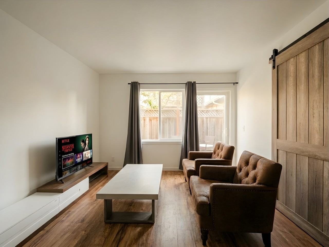 1312 Clarke St #B - Photo 2 of 10