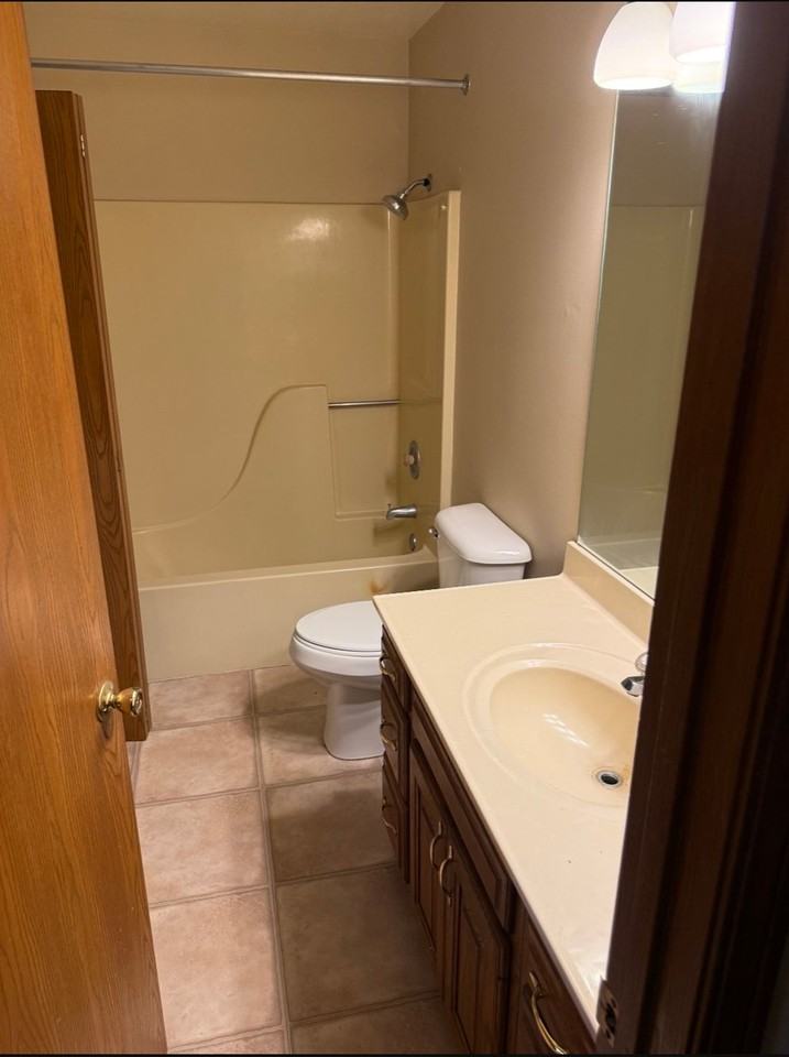 689 S 4th St #3 - Photo 6 of 9