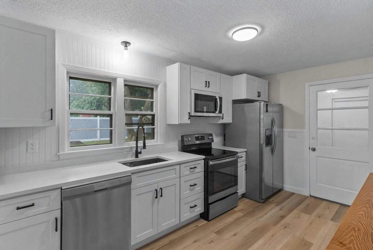 30 Bellridge Dr - Photo 6 of 20