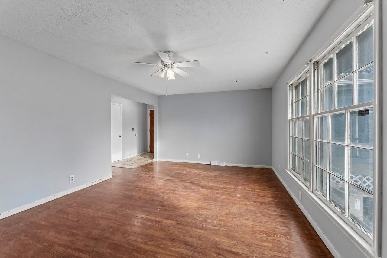 3123 S 137th St - Photo 7 of 30