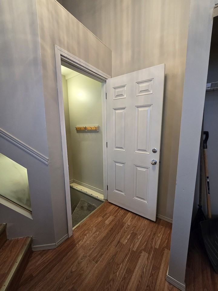 7991 Laguna Way Ne - Photo 2 of 11