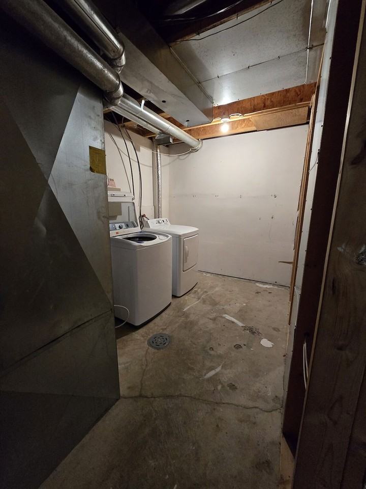 7991 Laguna Way Ne - Photo 3 of 11