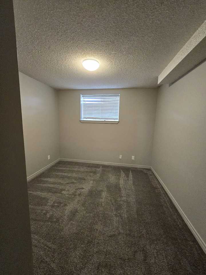 7991 Laguna Way Ne - Photo 4 of 11