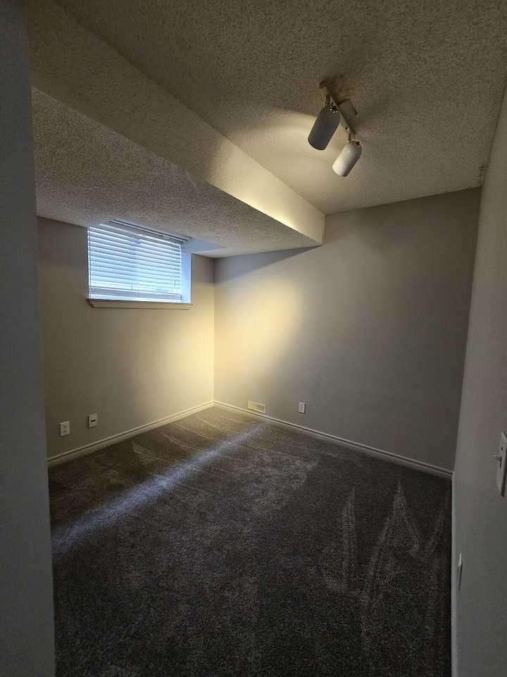 7991 Laguna Way Ne - Photo 7 of 11
