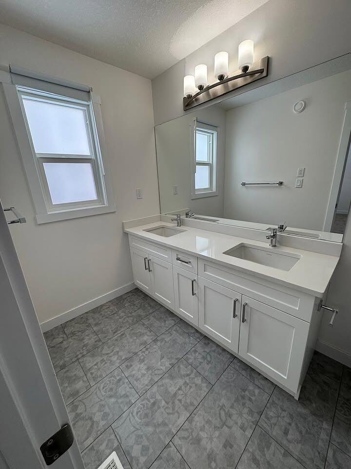 938 Daniels Loop Sw - Photo 2 of 21