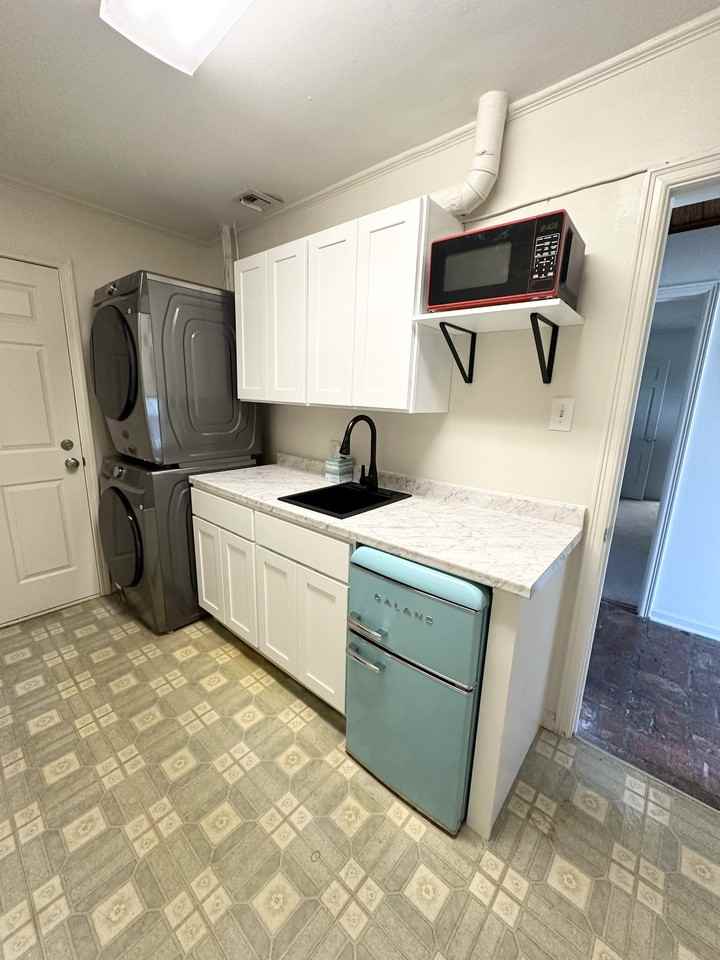314 Brentwood Blvd #1 - Photo 3 of 10