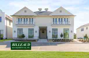 featured image of 1003 Camellia Blvd #201