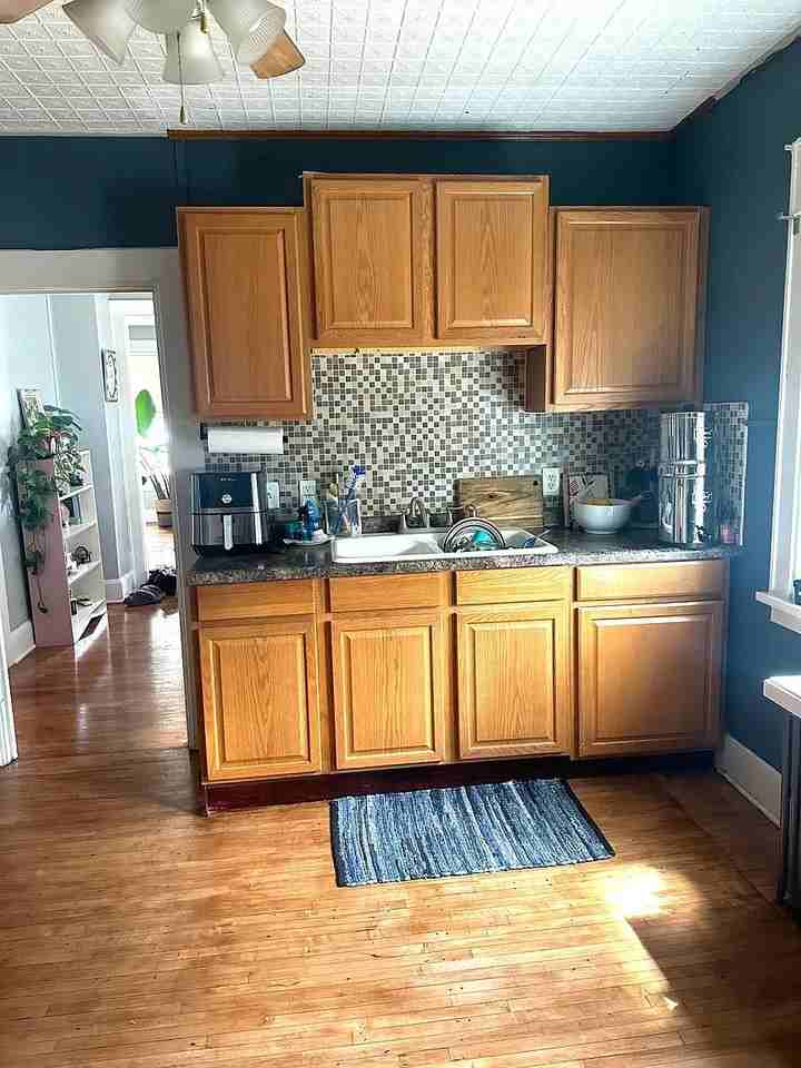 120 William St N - Photo 6 of 13
