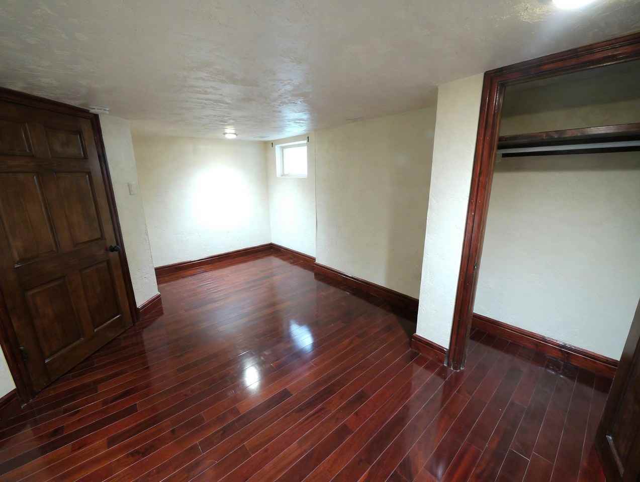 231 W Steuben St #4 - Photo 2 of 32