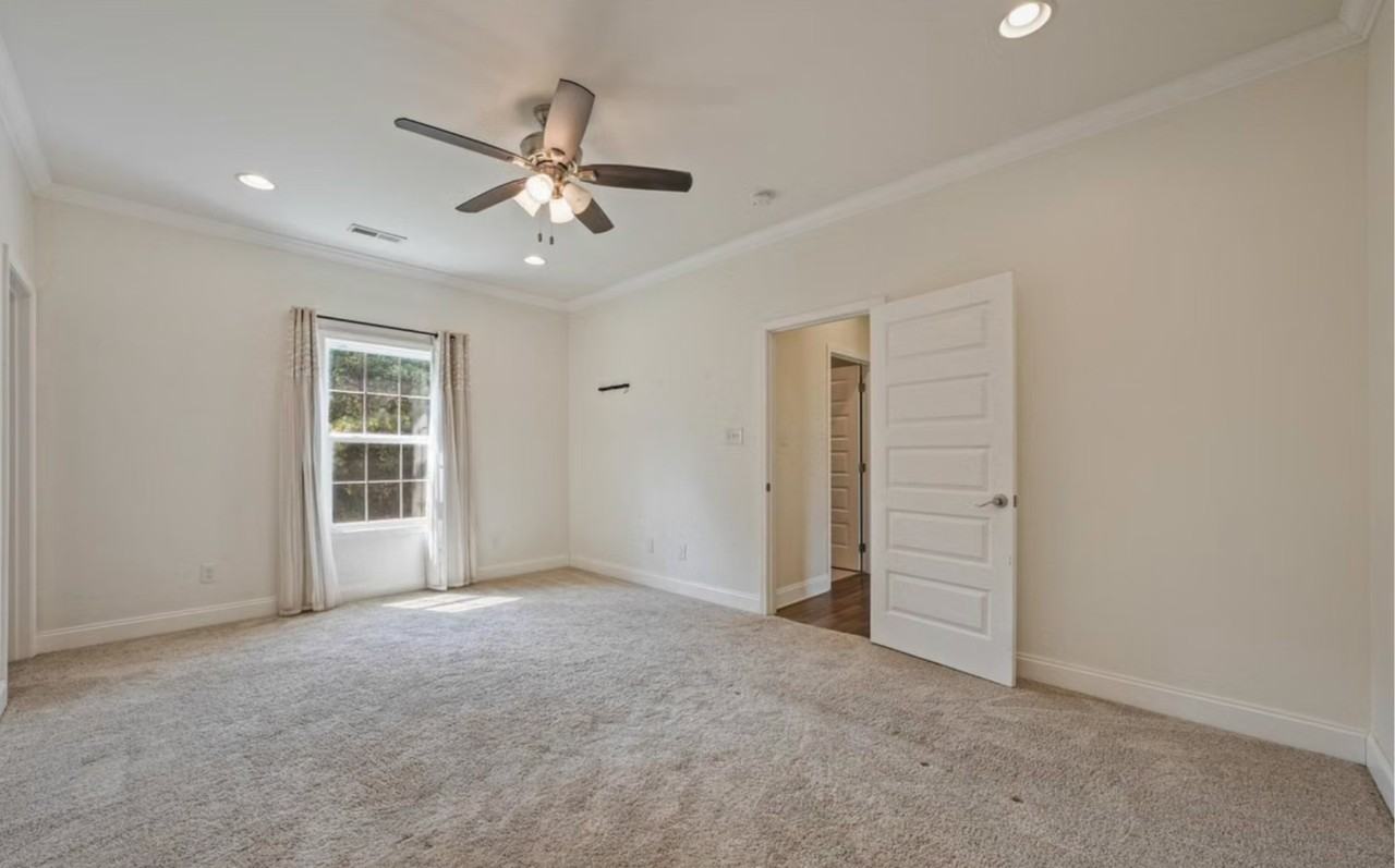 2000 Country Brook Ln #NA - Photo 7 of 28