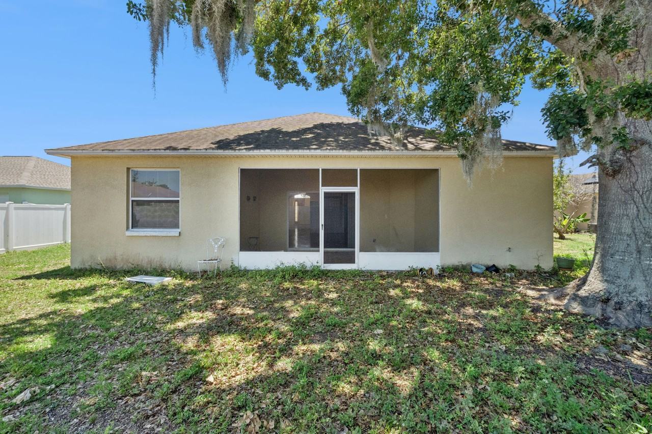 7055 Heatherbrook Dr #NA - Photo 7 of 48