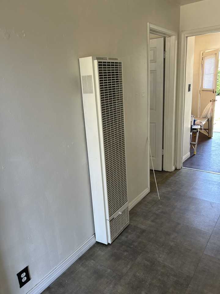 638 W 4th St #638 - Photo 4 of 8
