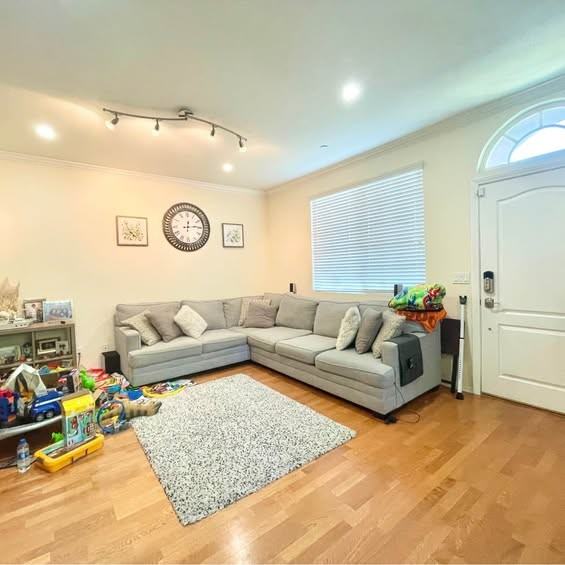 9360 Sunland Park Dr #1 - Photo 7 of 21