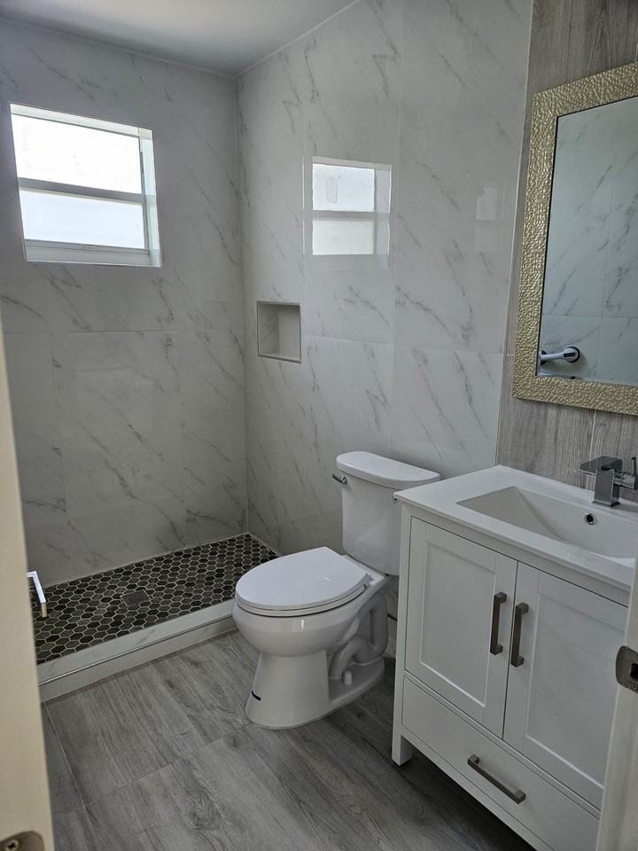 2485 Nw 61st St #NA - Photo 2 of 7