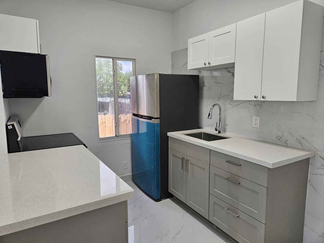 2485 Nw 61st St #NA - Photo 5 of 7