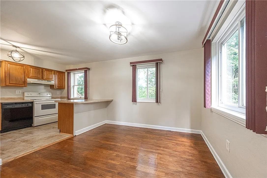 36 Hempstead Ave #NA - Photo 5 of 11
