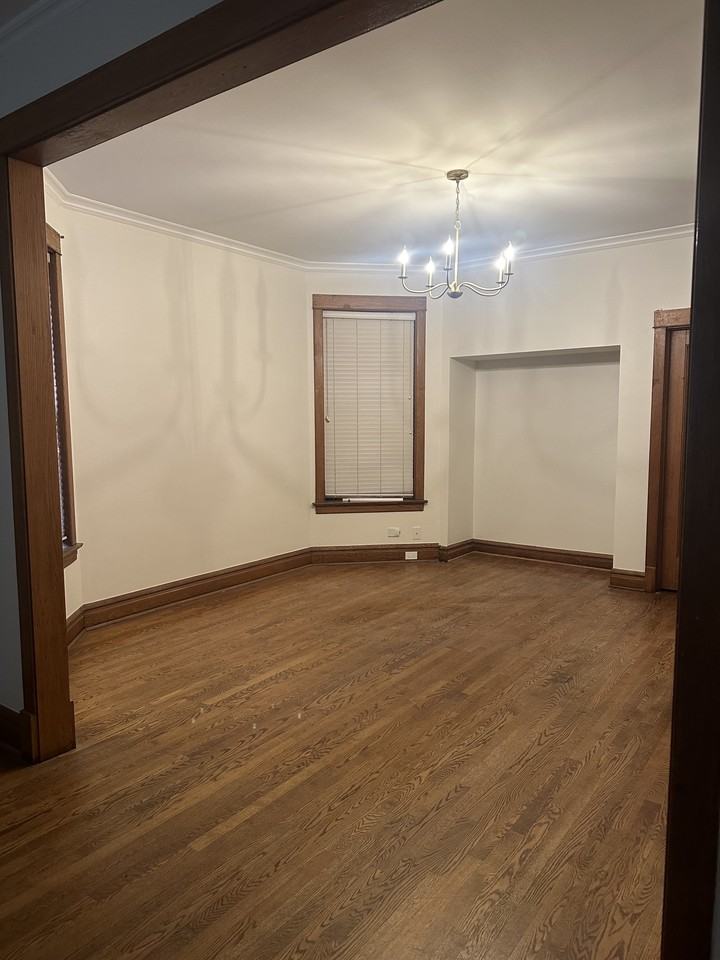1324 W Cornelia Ave #3 - Photo 2 of 13