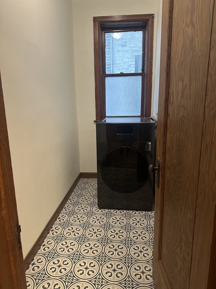 1324 W Cornelia Ave #3 - Photo 6 of 13
