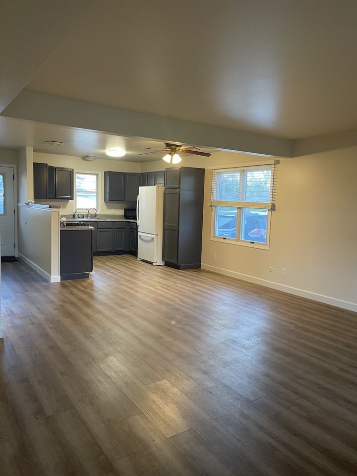 245 Keilman St #245 - Photo 4 of 16