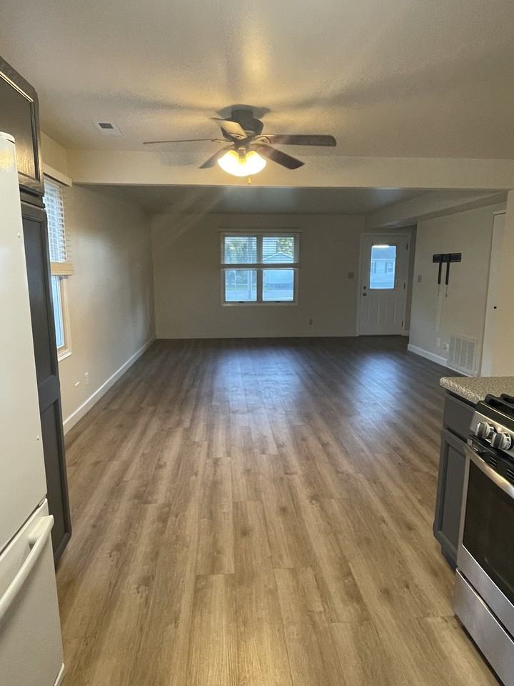 245 Keilman St #245 - Photo 5 of 16