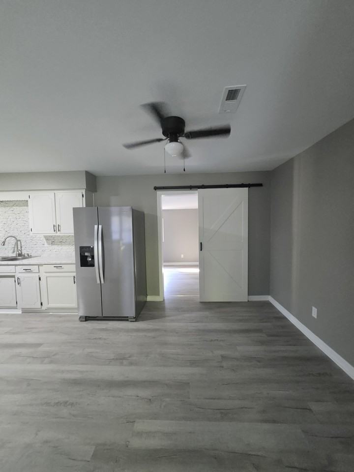 2412 Springhill Rd #NA - Photo 5 of 19