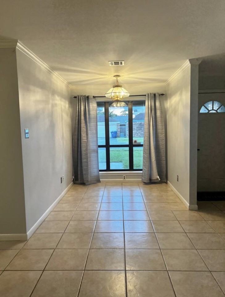 202 Denier Dr #NA - Photo 7 of 14