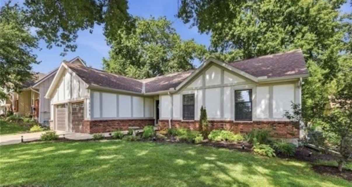 15295 Newton Dr #NA - Photo 3 of 43