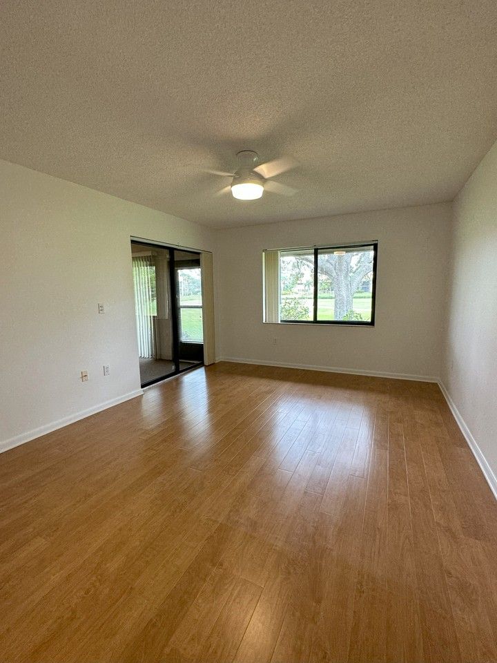 4541 Kingsmere #11 - Photo 7 of 39