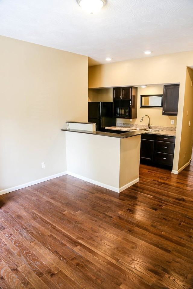 Main 512 - Photo 2 of 35