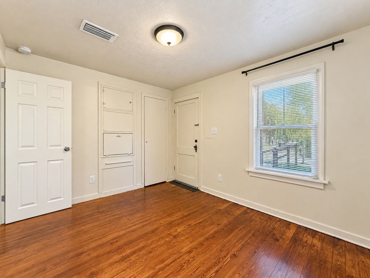 620 Nw 40th Ave - Photo 7 of 15