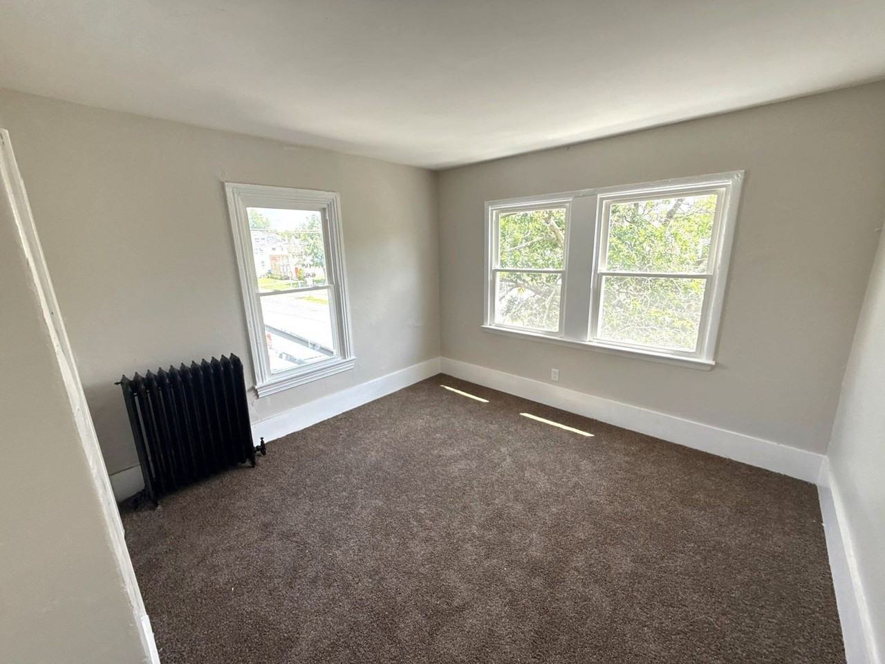 230 N 3rd St - Photo 3 of 8