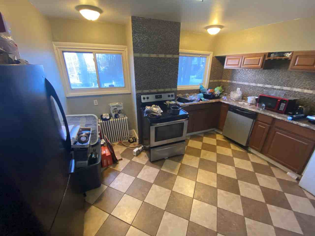 38 Elberon Pl - Photo 3 of 5