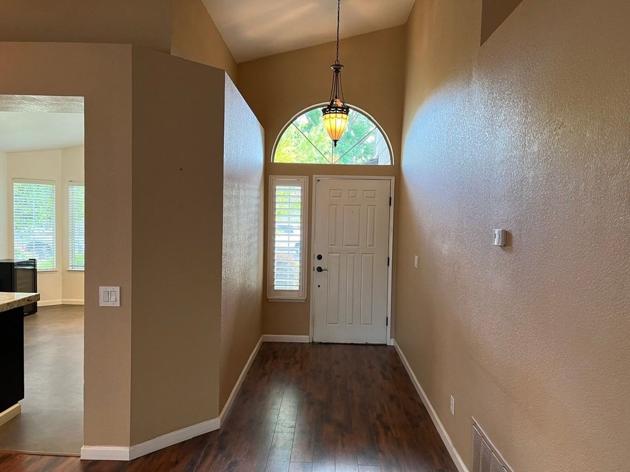 3805 Wilmington Way - Photo 3 of 39