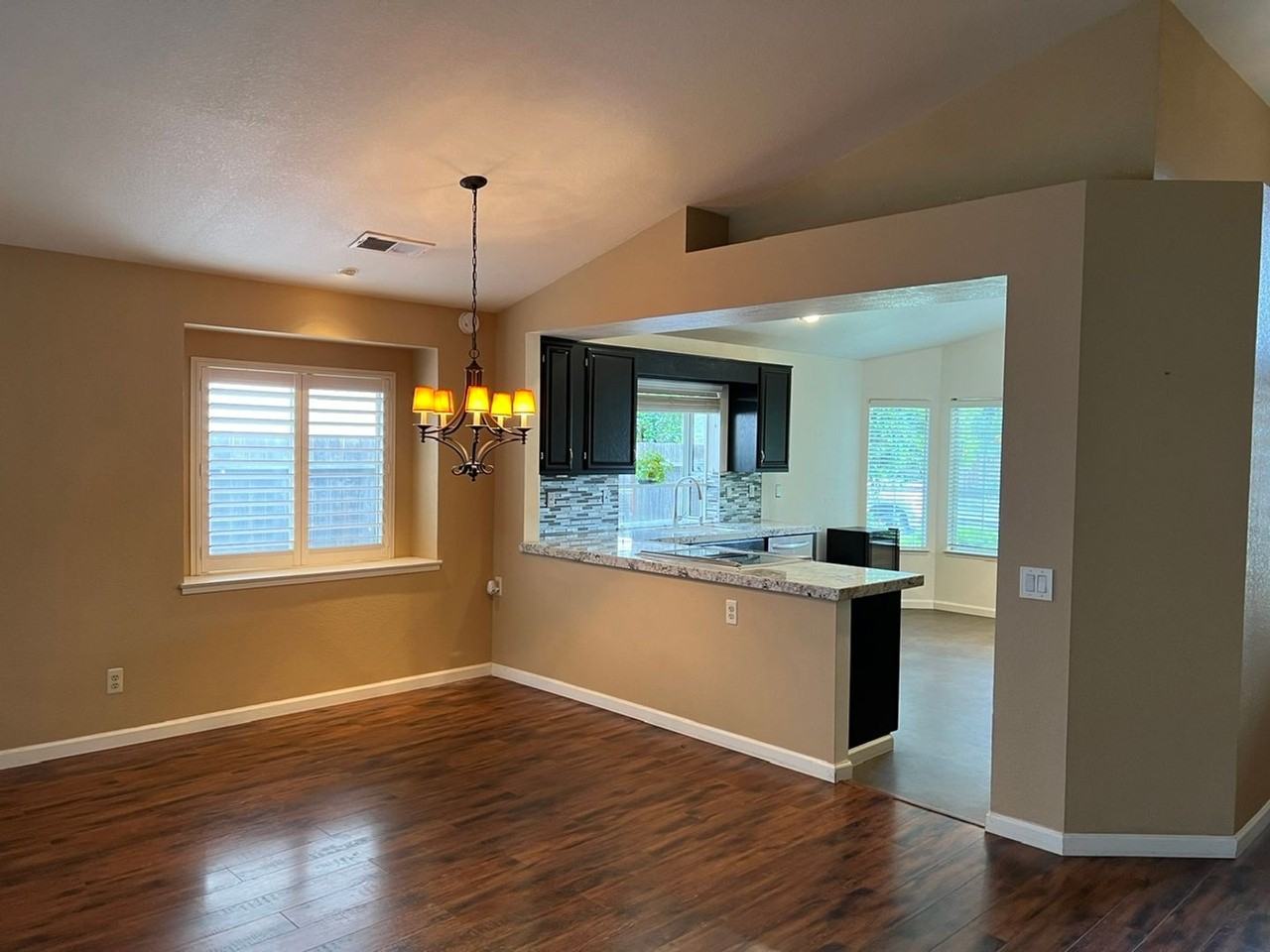 3805 Wilmington Way - Photo 6 of 39