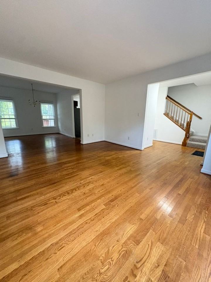 9504 Hungary Woods Dr - Photo 2 of 9