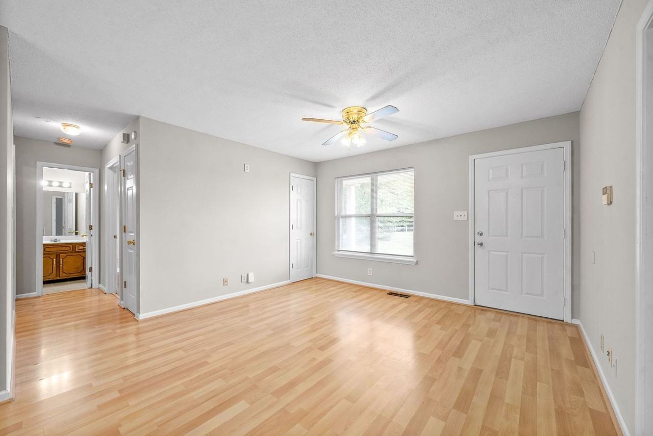 1132 Peachers Mill Rd - Photo 6 of 26