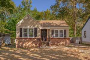featured image of 307 W Portland St